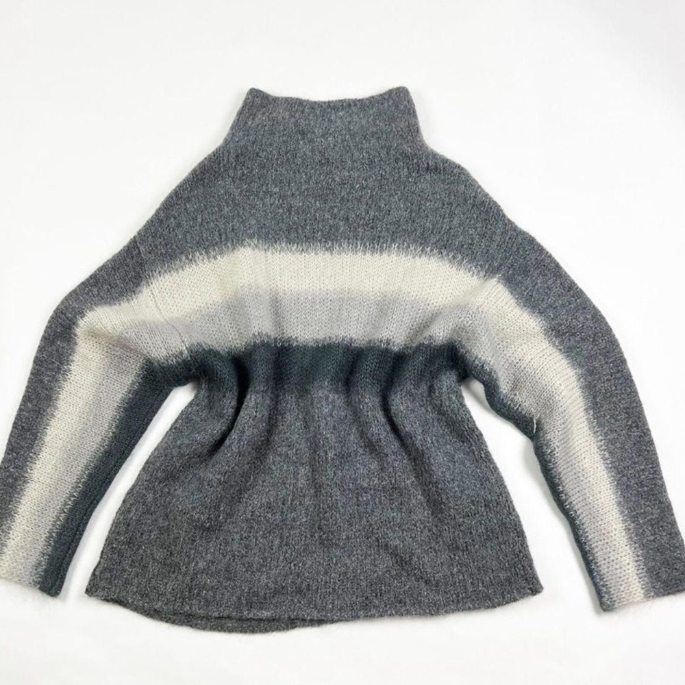 Rag and Bone Holland Funnel Neck
Wool Alpaca Mohair Blend Knit
Stretch Sweater L